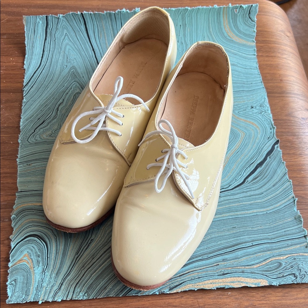 Dieppa Restrepo Cream Patent Leather Women's Oxford Shoes